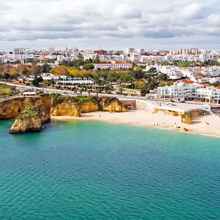 Rising Sun Top-floor Flat * Lagos