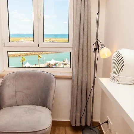 Rising Sun Top-floor Flat * Lagos