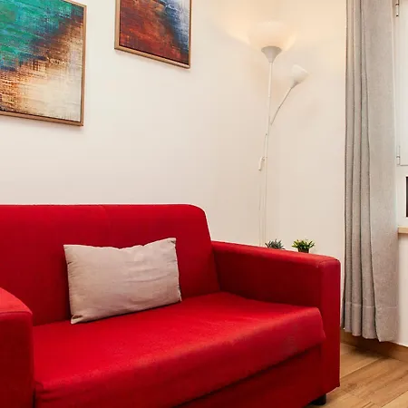 A38 - Rising Sun Top-floor Flat