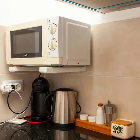 Rising Sun Top-floor Flat Apartment *