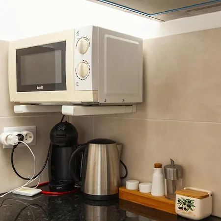 Rising Sun Top-floor Flat *