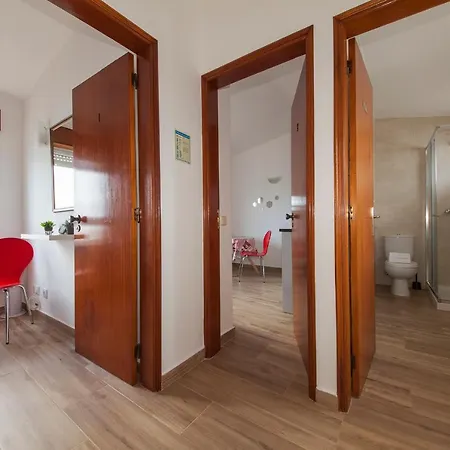 Apartment A38 - Rising Sun Top-floor Flat