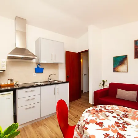Apartamento A38 - Rising Sun Top-floor Flat