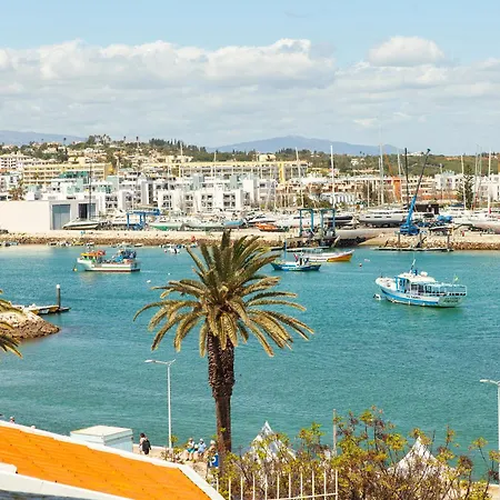 Rising Sun Top-floor Flat Lagos