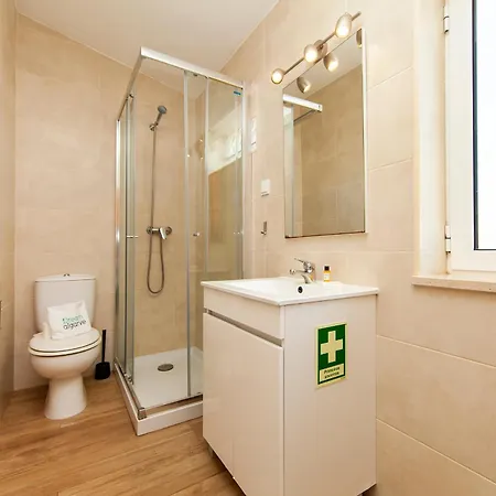 Rising Sun Top-floor Flat * Lagos