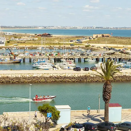 Rising Sun Top-floor Flat Appartement