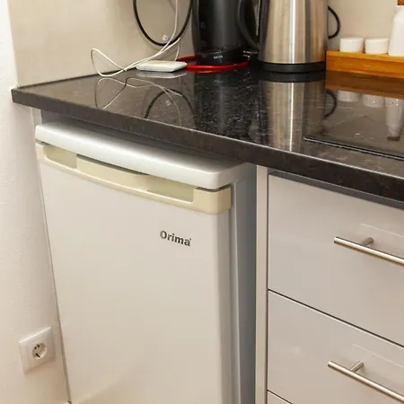 Rising Sun Top-floor Flat Appartamento *